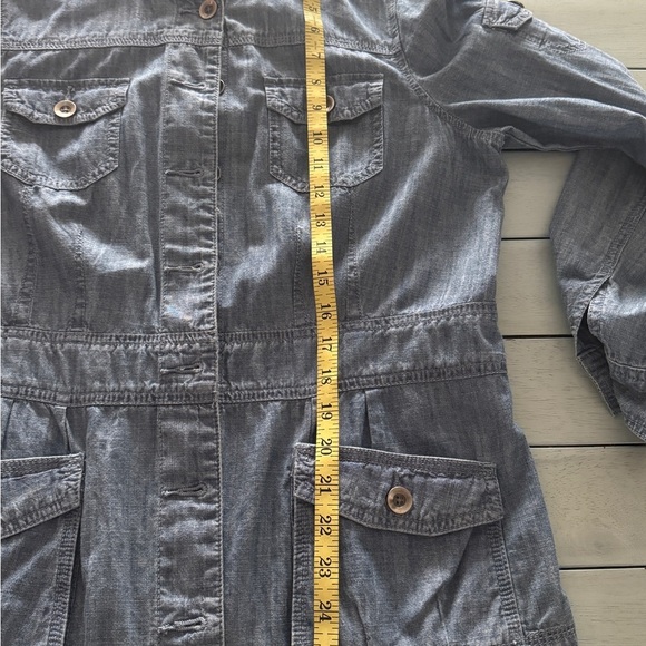 CHICO’S | Chambray Military Jacket Sz 1(8) - Picture 5 of 7